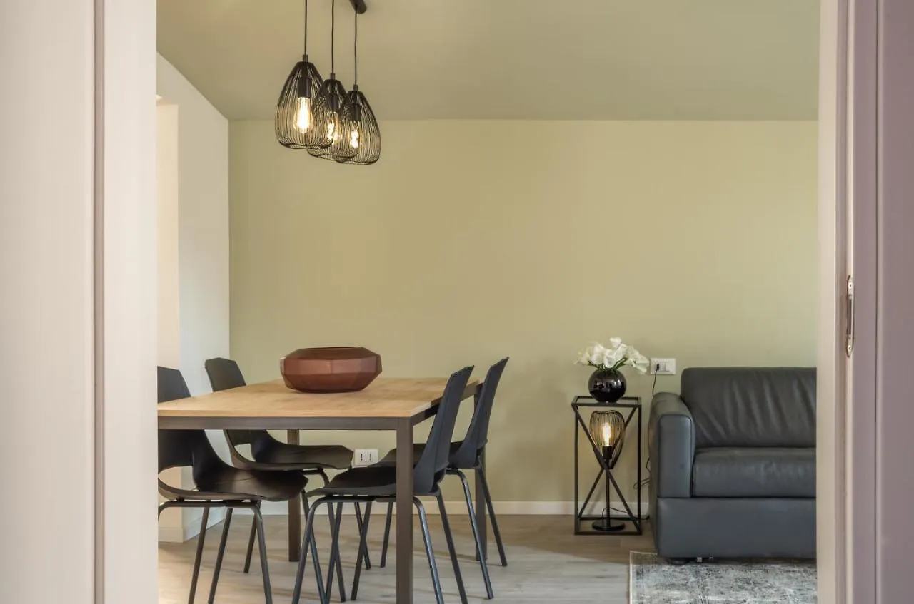 Sant'Aponal Cozy Apartment With Balcony R&R Venice 0*,