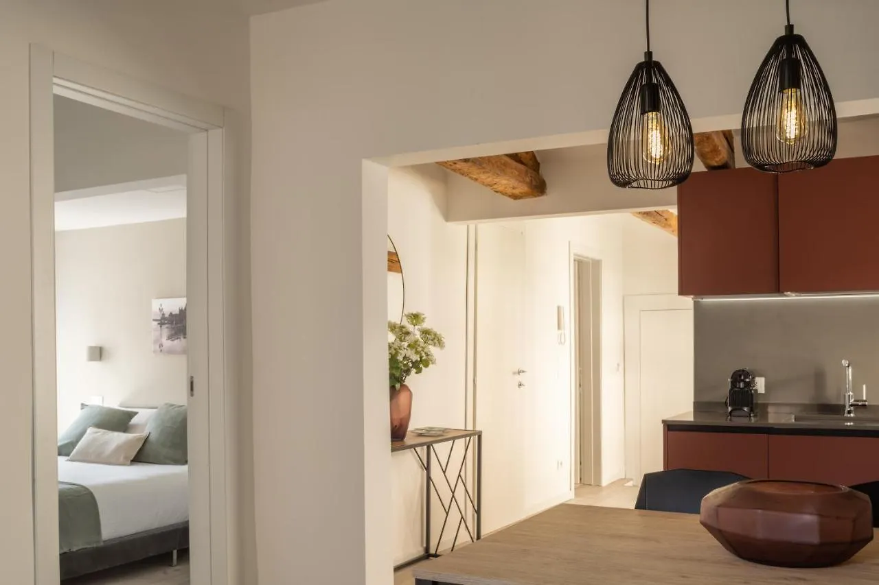 Sant'Aponal Cozy Apartment With Balcony R&R Venice 0*,  Italy