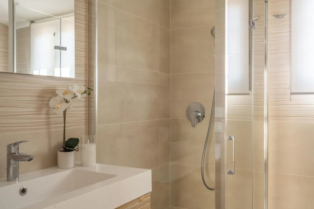 Sant'Aponal Cozy Apartment With Balcony R&R Venice